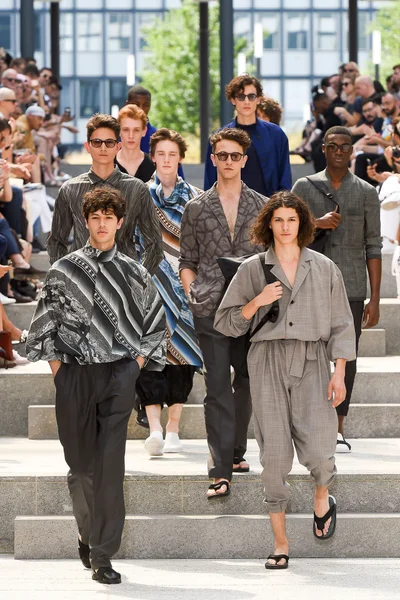 Look 55